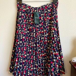 Given 💗 NWT LRL skirt